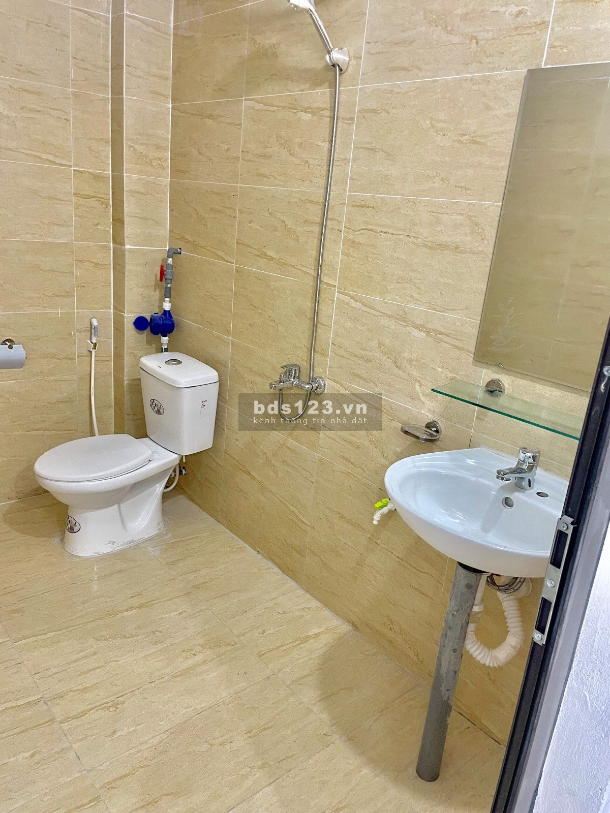 Cho thuê phòng to rộng có ban công chính chủ khép kín tại KĐT Văn Phú 68TT2, KĐT Văn Phú, Hà Đông
