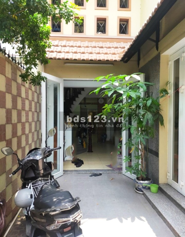 Bán nhà riêng hẻm xe hơi Lê Quang Định, DT 100m2 x 3 lầu , giá 8.99 tỷ