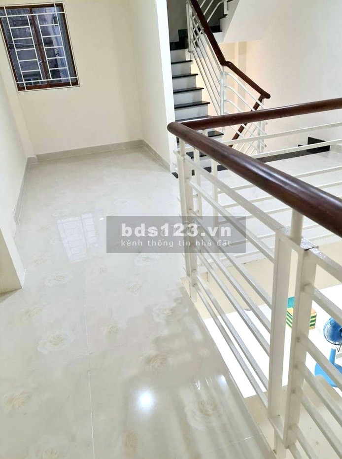 Bán nhà 4 lầu Hẻm 368 Tôn Đản P4 Q4 nhà đẹp ở ngay