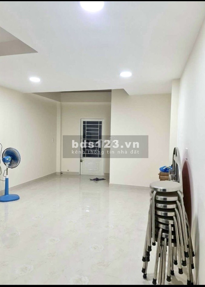 Bán nhà 4 lầu Hẻm 368 Tôn Đản P4 Q4 nhà đẹp ở ngay