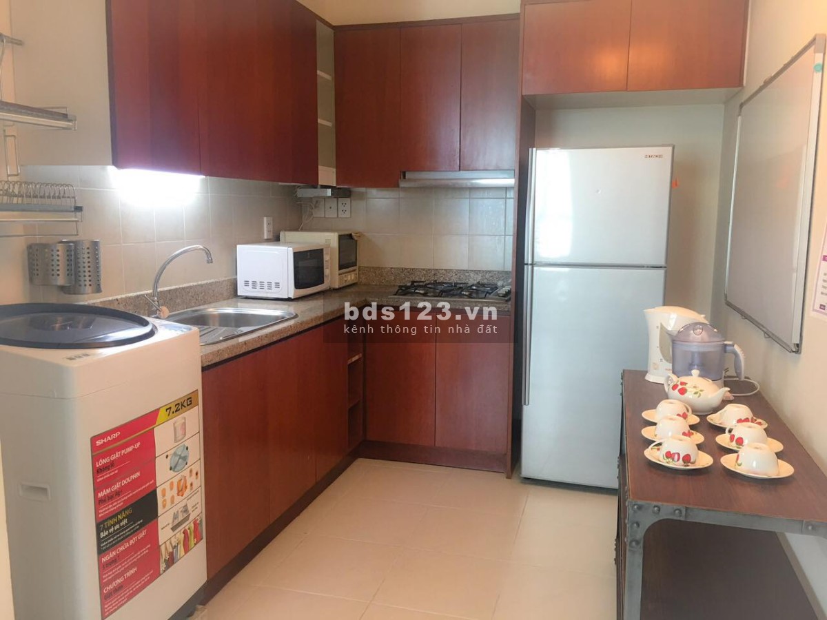 Hot !!! Cho thuê căn hộ 2PN view thành phố, full nội thất tại The Manor