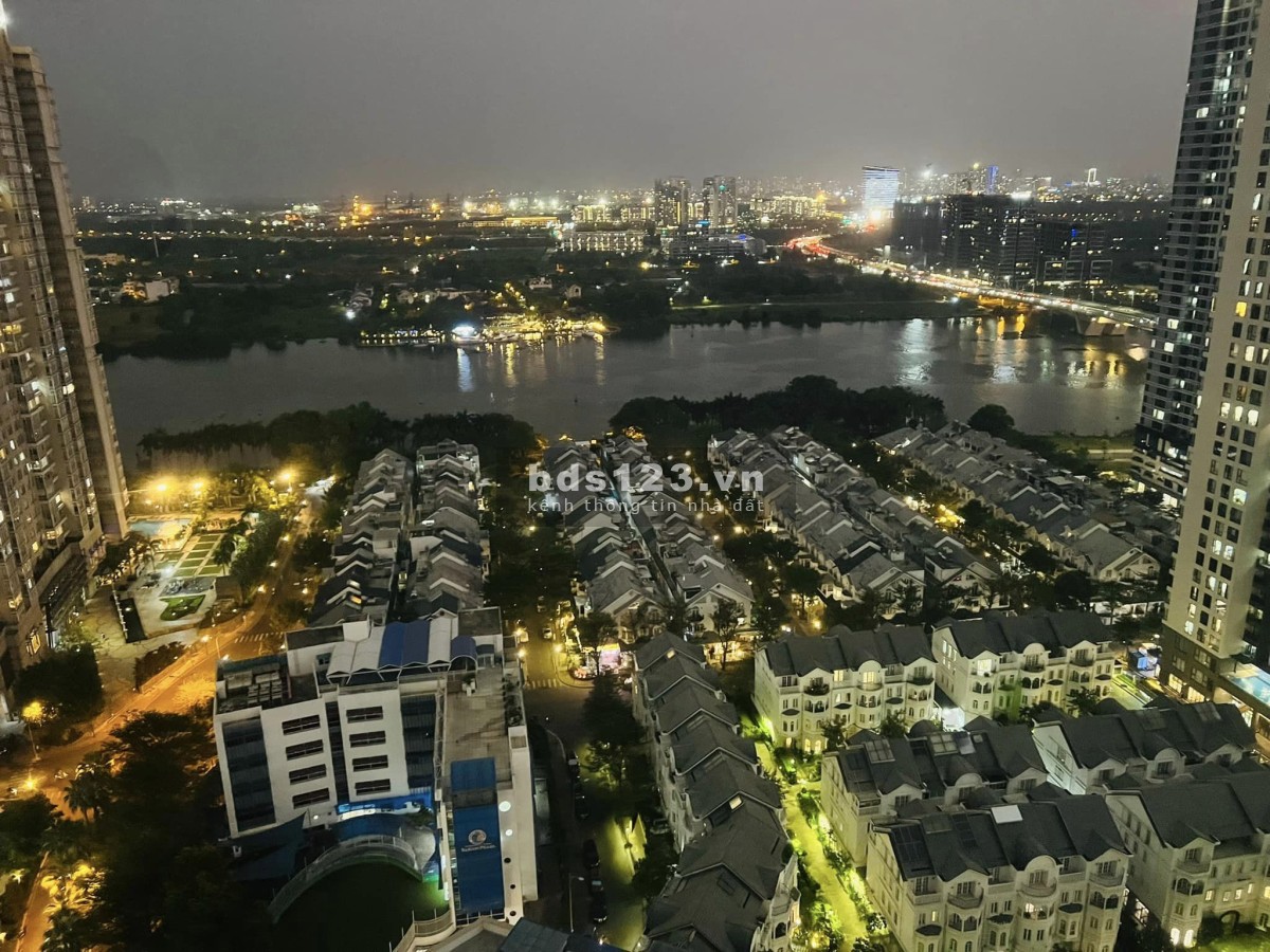 Cần bán căn hộ giá rẻ view sông, 3PN FULL nội thất tại Sài Gòn Pearl