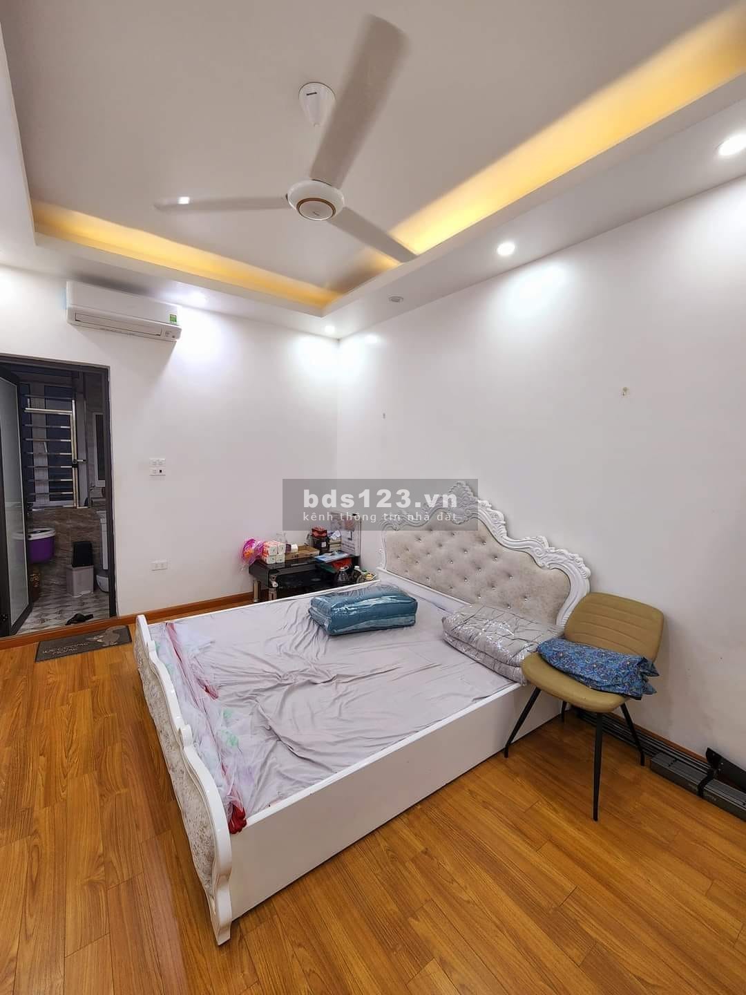 Bán nhà Bế Văn Đàn, nhà đẹp, mặt phố, oto vào nhà, 2 thoáng, ô chờ thang máy, kinh doanh đỉnh