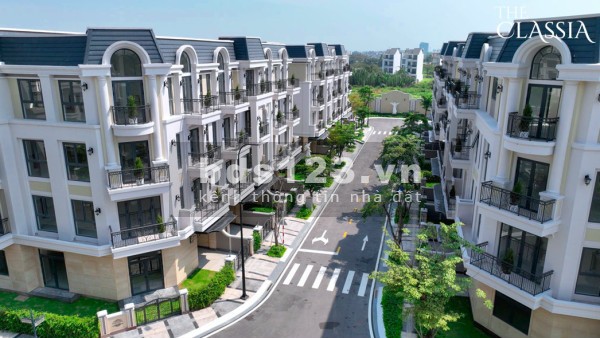 Bán biệt thự liền thổ sân vườn Classia - CDT Khang Điền, có sẵn sổ hồng, giá tốt, nhà đẹp Quận 9