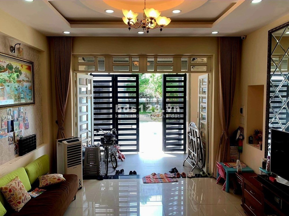Cần bán gấp nhà riêng nhà HXH đường số 26, HBC, TĐ. DT: 58m2 (4.5x12.5). 4 tầng. Chỉ 6.99 Tỷ.