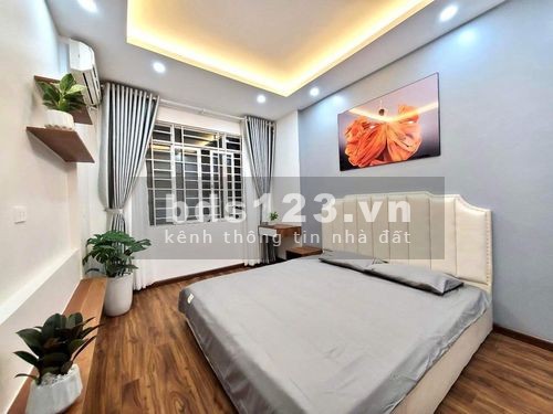 Bán nhà riêng Tây Sơn 38m2, kết cấu 5 tầng, ô tô, kinh doanh, lô góc giá bán 5.6 tỷ