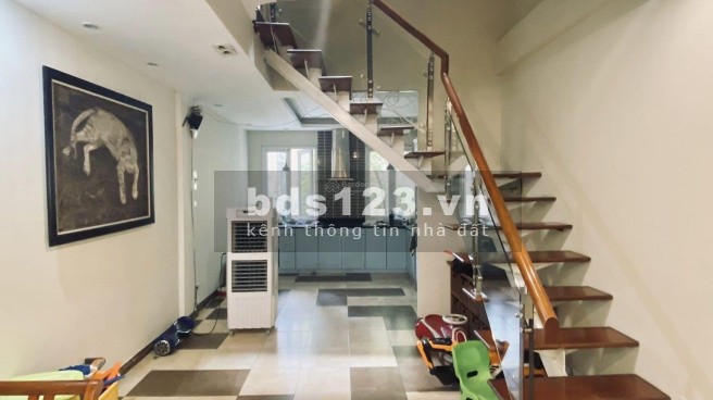 Bán nhà riêng Tây Sơn 38m2, kết cấu 5 tầng, ô tô, kinh doanh, lô góc giá bán 5.6 tỷ