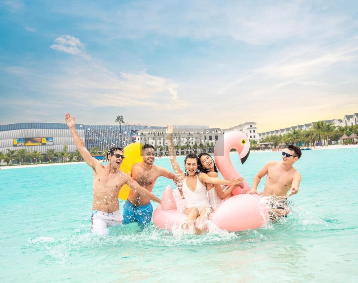 Bán chung cư căn 3PN góc 2VS gấp giá 2,300 triệu (tặng nội thất) tại Vinhomes Ocean Park
