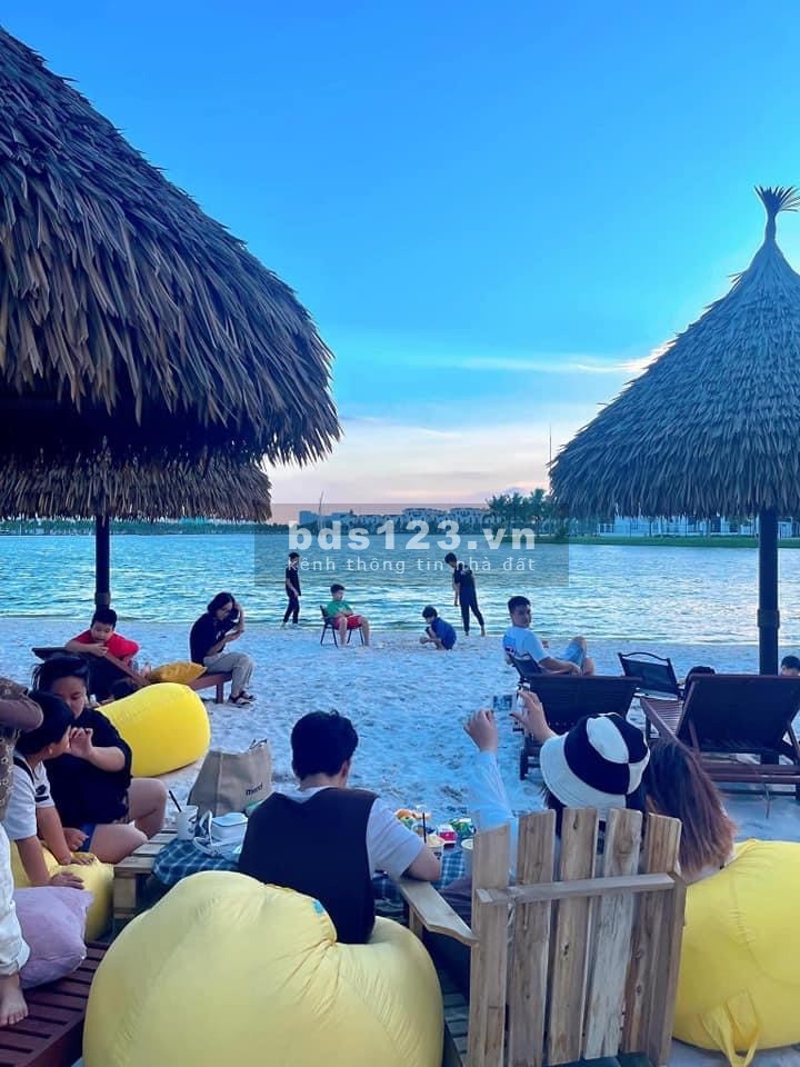 Bán chung cư Gia Lâm, Hà Nội, cần tiền nên cắt lỗ 2N + 1VS giá 1.5 tỷ tại Vinhomes Ocean Park
