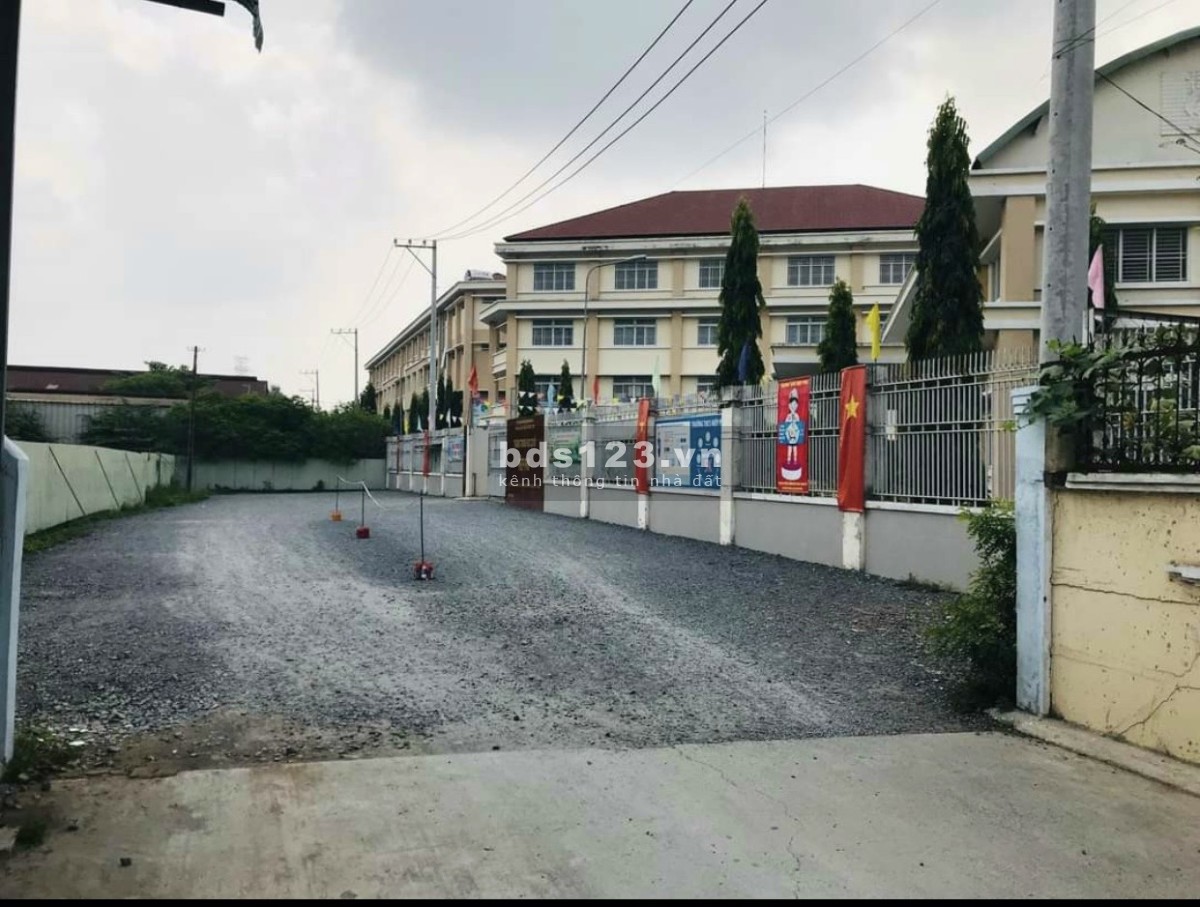 Bán đất chính chủ diện tích 346.7m2