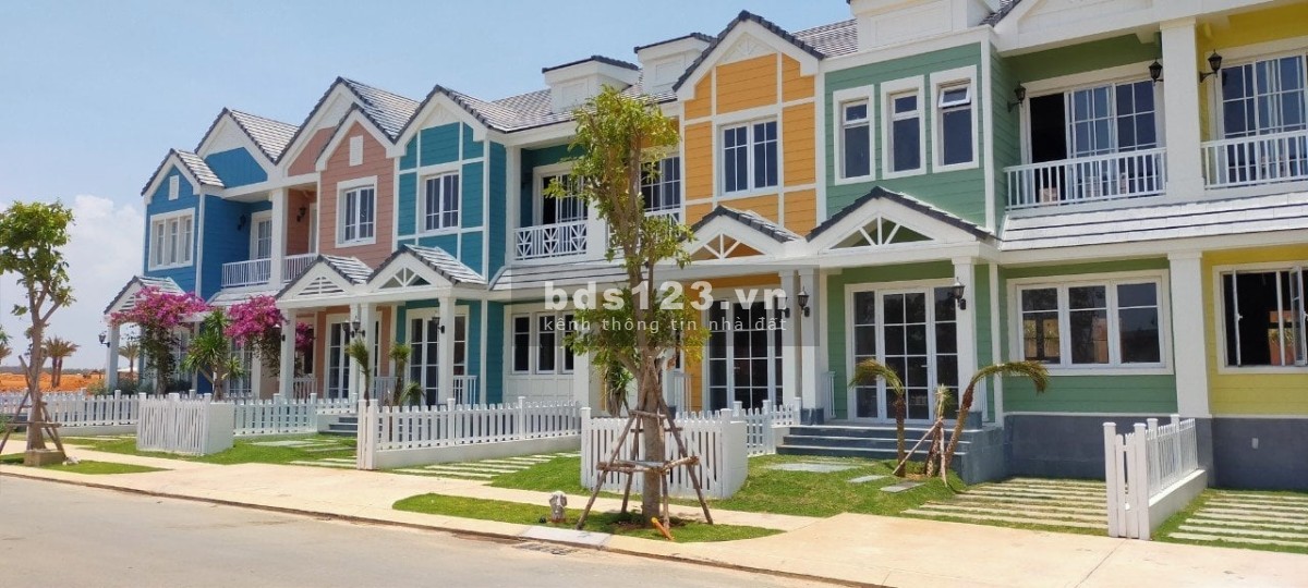 Bán biệt thự. Thu hồi vốn căn Nhà phố 120m2, đã nhận nhà, giá chỉ 4.5 tỷ tại Novaworld Phan Thiết