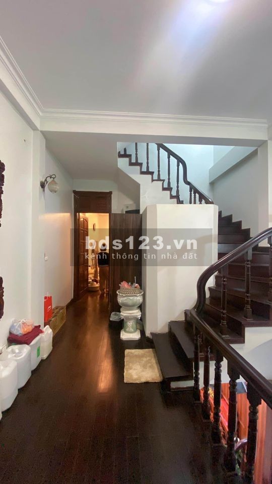 Bán nhà đẹp Thanh Xuân - Tặng nội thất gỗ - Ba bước ra phố - 46m2 chỉ 5.1 tỷ