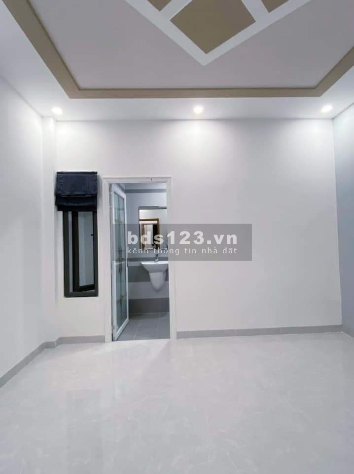 Bán nhà riêng, mới hẻm ô tô tránh, gần Công Viên Nguyễn Sỹ Sách, 3.5 tỷ