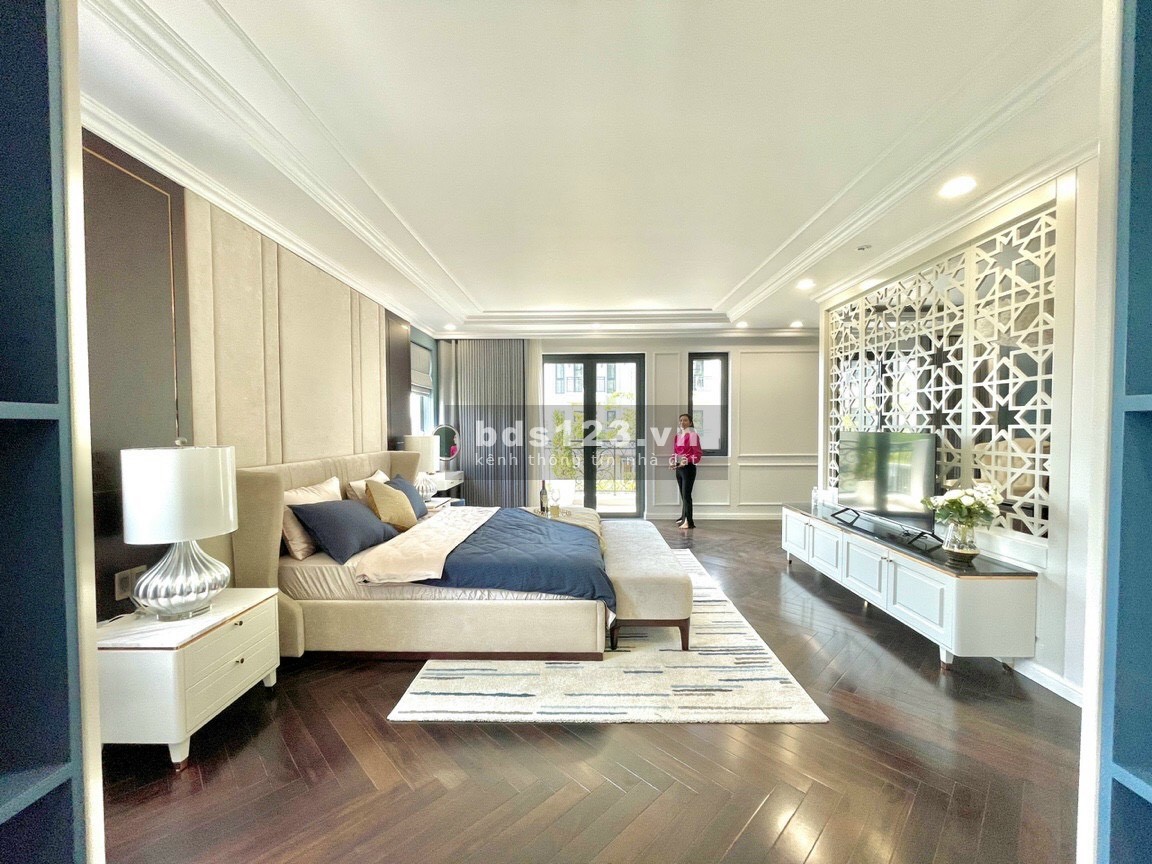 Bán nhà phố sân vườn Q9 liền kề Q2 - 330m2, 23 tỷ 7 đã có sổ