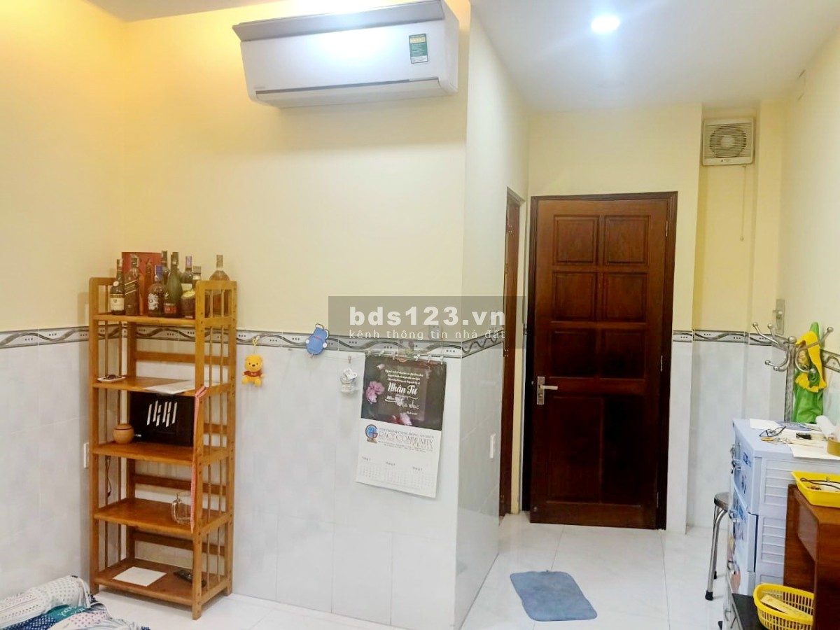 Cho thuê nhà mới 3 lầu HXH gần chợ sáng Bùi Minh Trực Phường 5 Quận 8