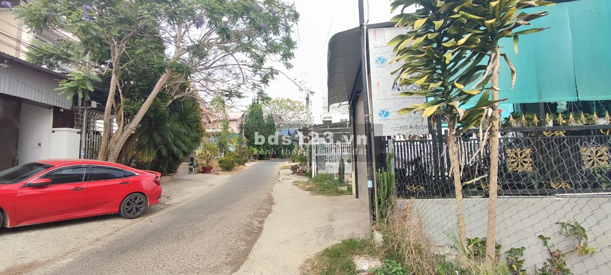 Bán lô đất liên kế 2 mặt tiền view đẹp thuộc kqh Ngô Quyền, Phường 6, Tp ĐàLạt