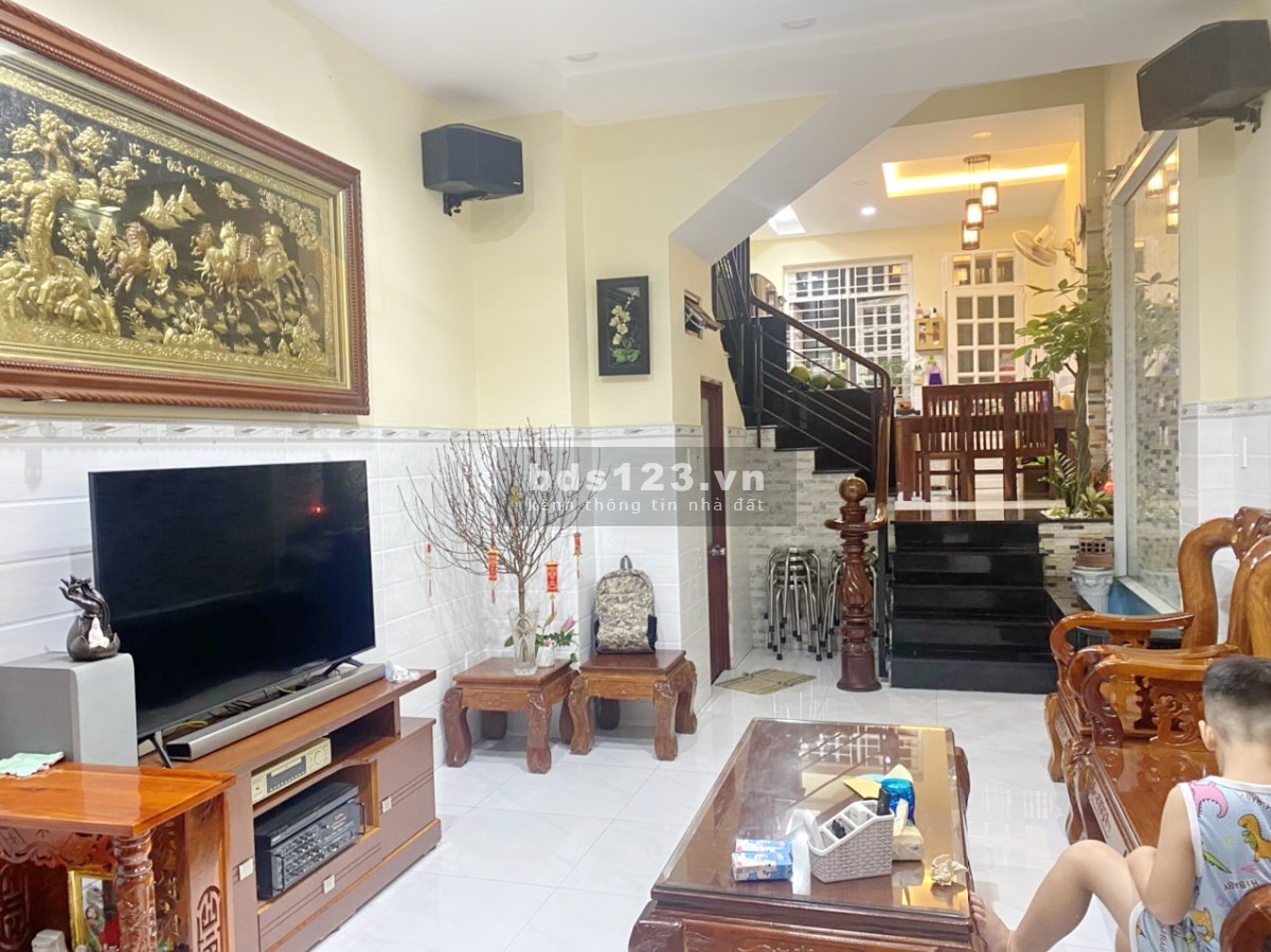 Cho thuê nhà mới 3 lầu HXH gần chợ sáng Bùi Minh Trực Phường 5 Quận 8