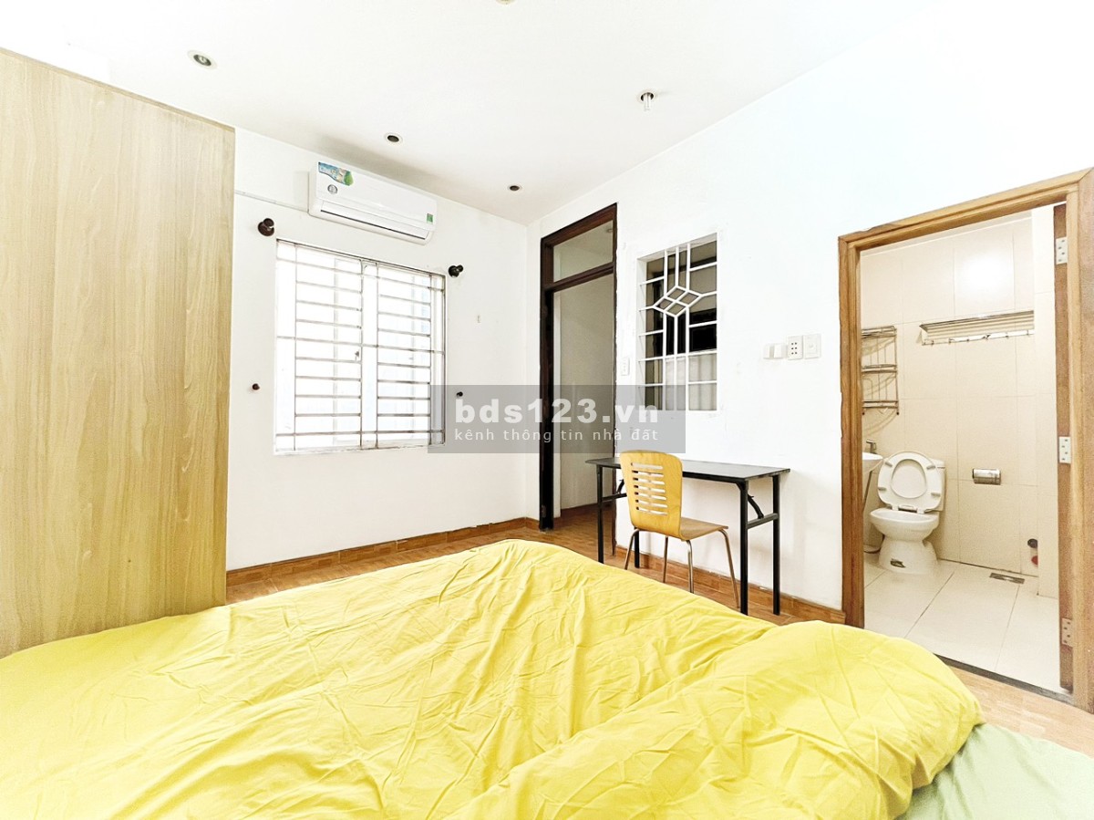 Cho thuê phòng có ban công 30m2 P5 Phú Nhuận