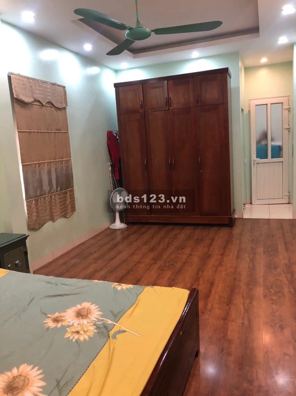 Bán nhà ở ngay Tô Vĩnh Diện 38m2 5 tầng 3 ngủ ngõ nông ô tô cách nhà 20m gần chợ chỉ 3.4 tỷ