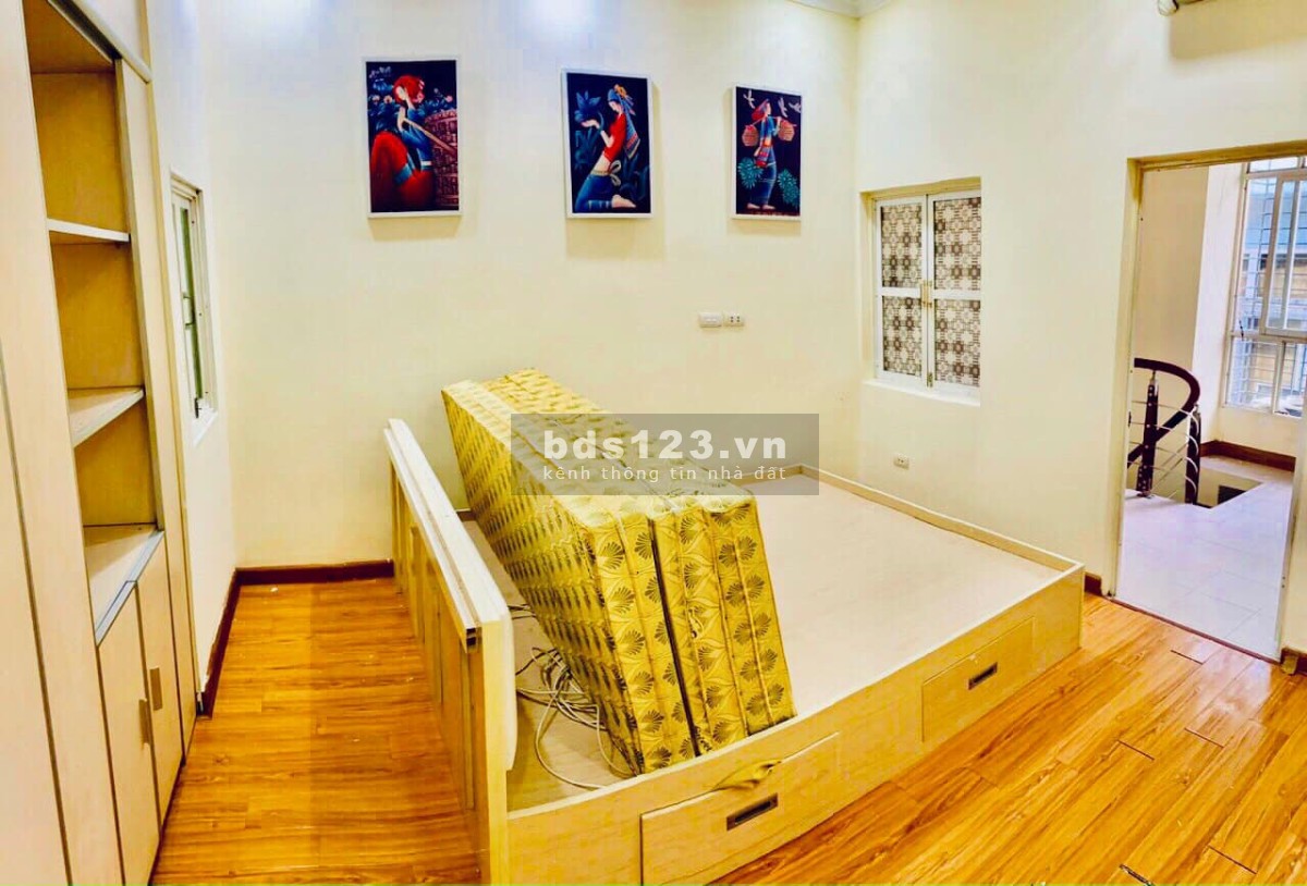 Bán nhà ở ngay đường Bưởi, Ba Đình - 30m2 - giá nhỉnh chỉ 3 tỷ