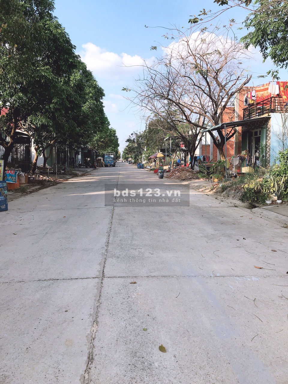 GĐ kẹt tiền cần bán 2 lô đất (DT: 110m2, 120m2) sổ riêng chính chủ, dân đông, gần KCN Mỹ Phước 3.