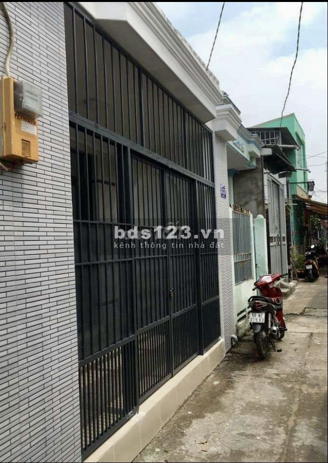 Bán nhà cấp 4 mới xây đẹp đường Thanh Niên xã Phạm Văn Hai, Bình Chánh