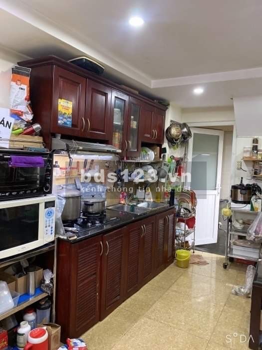 HOT! CHỦ GẤP BÁN!!! Bán nhà mặt tiền 6.5 tỷ có ngay nhà BTCT 5 tầng, Lộc Hưng, P.6 Tân Bình.