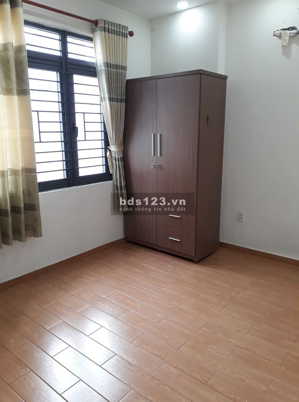 Cho thuê nhà nguyên căn 50m2, 2PN, 3 tầng, đường Ngô Chí Quốc, Thủ Đức