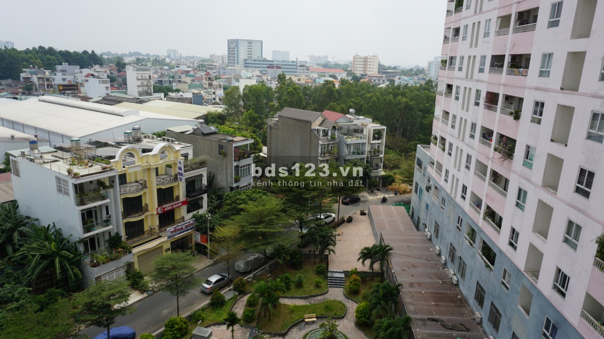 Chính chủ bán căn hộ Linh Tây Tower 70m2 2PN + 2WC có sổ