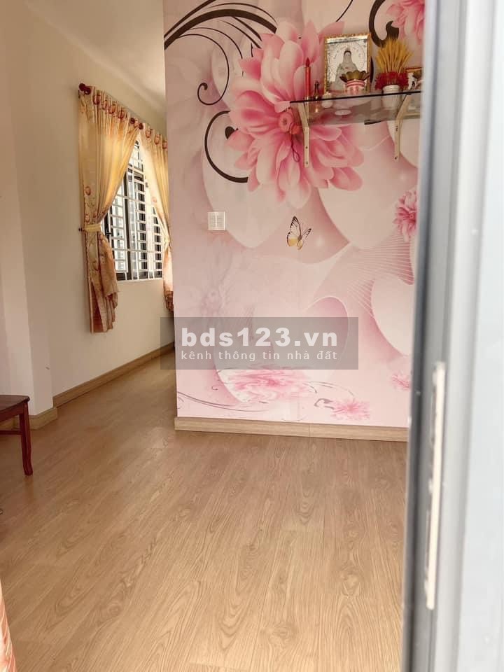Bán nhà mặt tiền sở hữu diện tích lên đến 234,9 m2 khu dân cư 586 quận Cái Răng