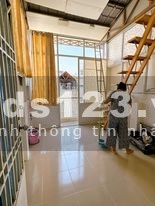 Nhà chính chủ xe hơi đỗ Quận 4 - Dt 3 x 7 - 1 trệt + 3 lầu