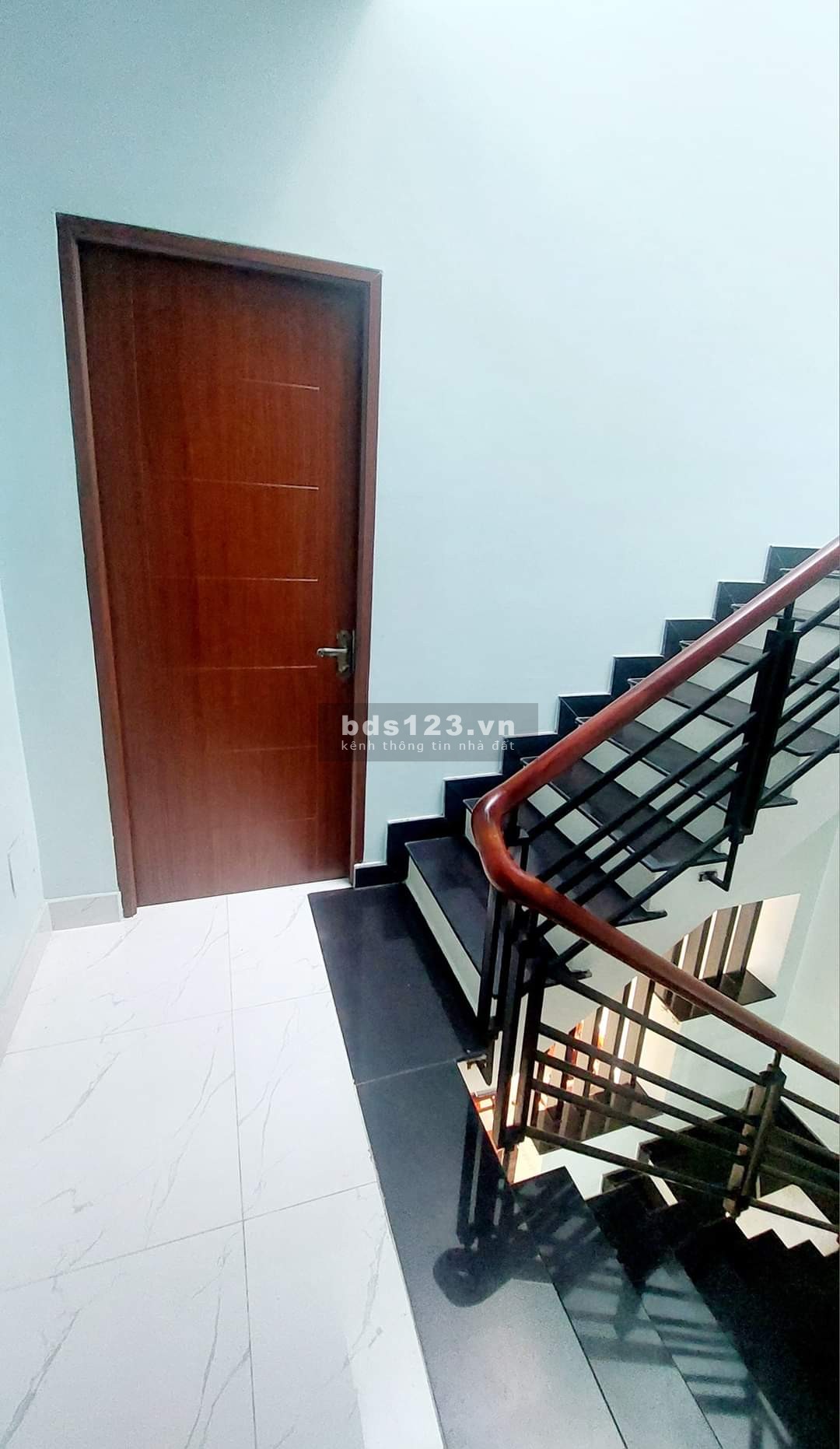 Bán nhà riêng mới xây 4 tầng ngay khu vực Lý Chiêu Hoàng