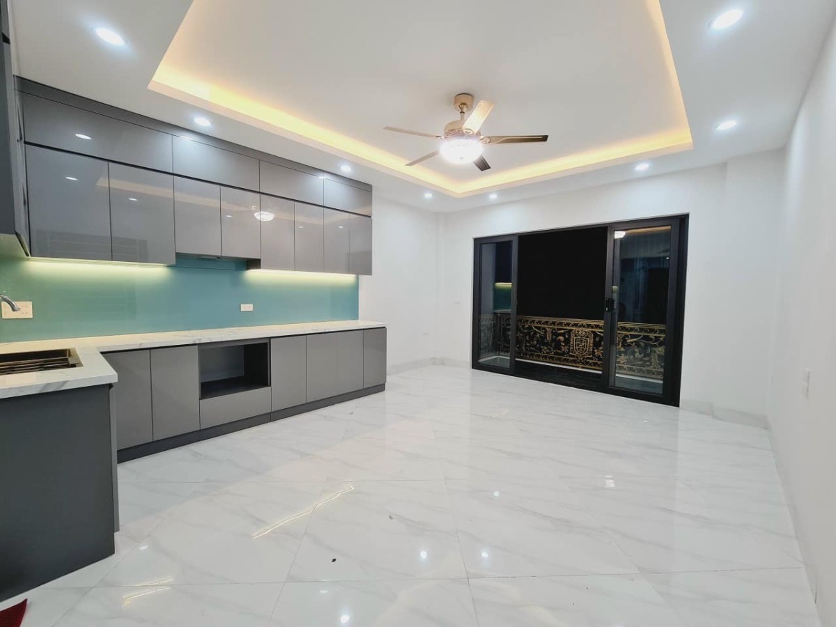 Bán nhà Nguyễn Đức Cảnh nhà lô góc - gara ô tô - thang máy - kinh doanh tốt - tiện ích ngập tràn