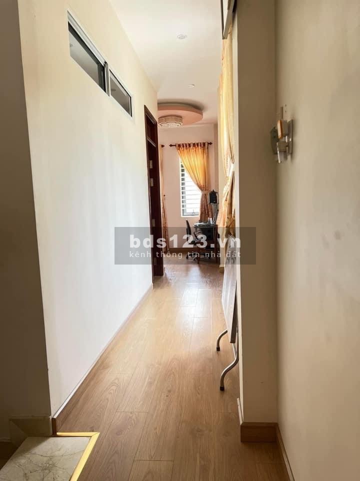 Bán nhà mặt tiền sở hữu diện tích lên đến 234,9 m2 khu dân cư 586 quận Cái Răng