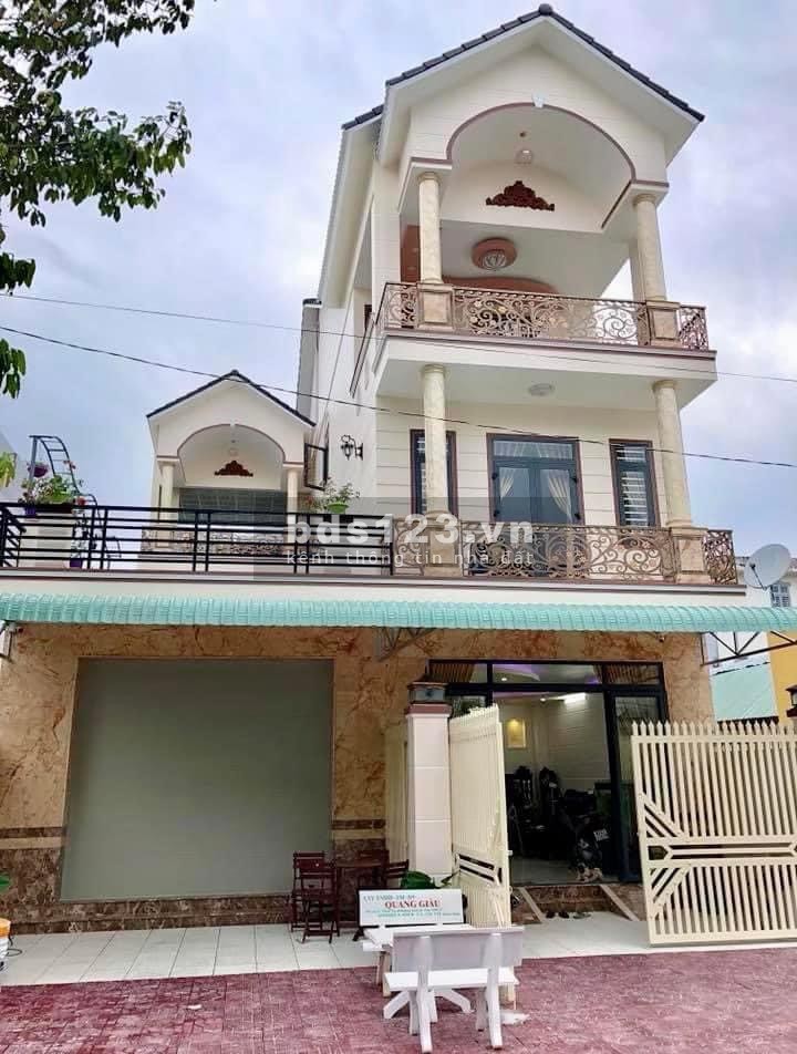 Bán nhà mặt tiền sở hữu diện tích lên đến 234,9 m2 khu dân cư 586 quận Cái Răng