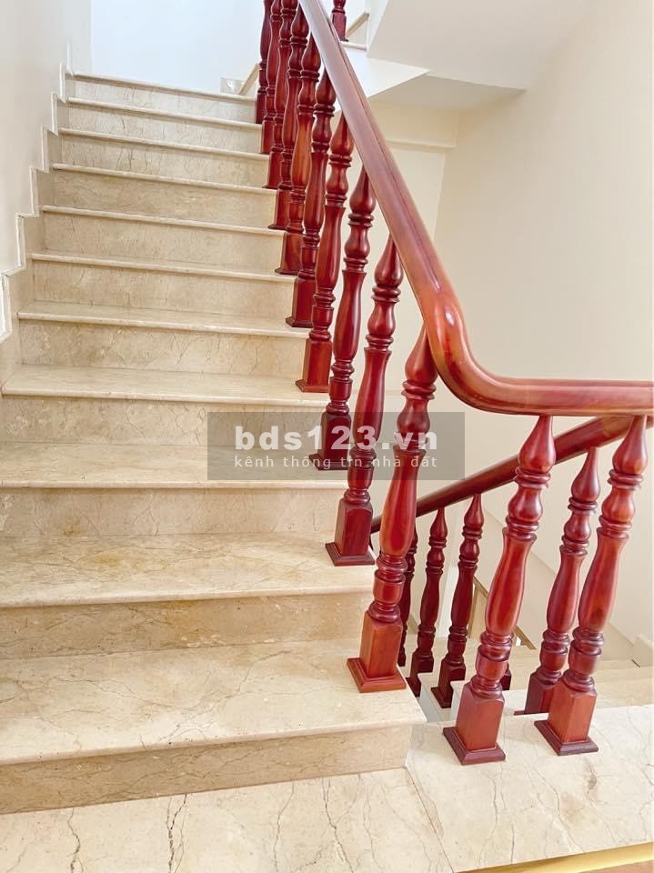 Bán nhà mặt tiền sở hữu diện tích lên đến 234,9 m2 khu dân cư 586 quận Cái Răng