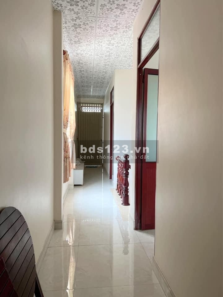 Bán nhà mặt tiền sở hữu diện tích lên đến 234,9 m2 khu dân cư 586 quận Cái Răng