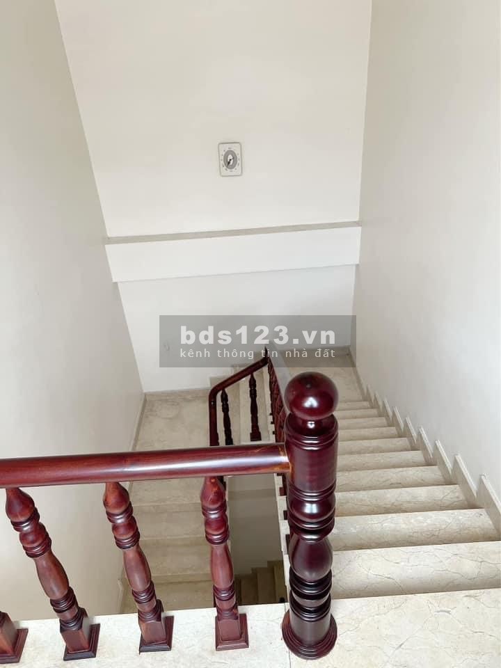Bán nhà mặt tiền sở hữu diện tích lên đến 234,9 m2 khu dân cư 586 quận Cái Răng