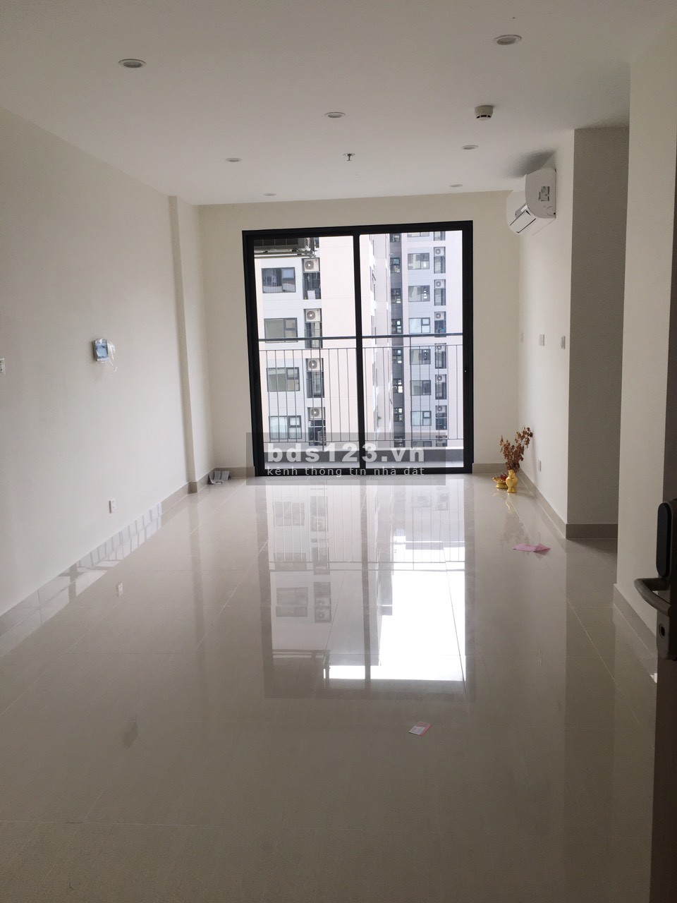 Cho thuê căn hộ 3PN 6,5triệu/ tháng Vinhomes Quận 9