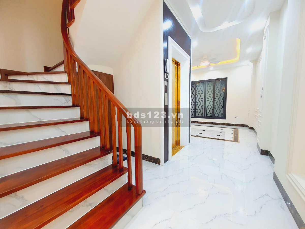 Bán đất Thái hà, gần ô tô, 210m2, 25 tỷ