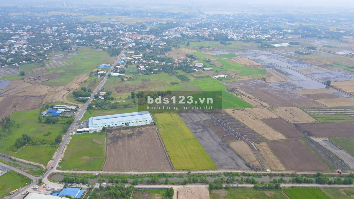 Bán đất vườn, view kênh, cây xanh rộng 600m2 tại tỉnh lộ 7 Củ Chi