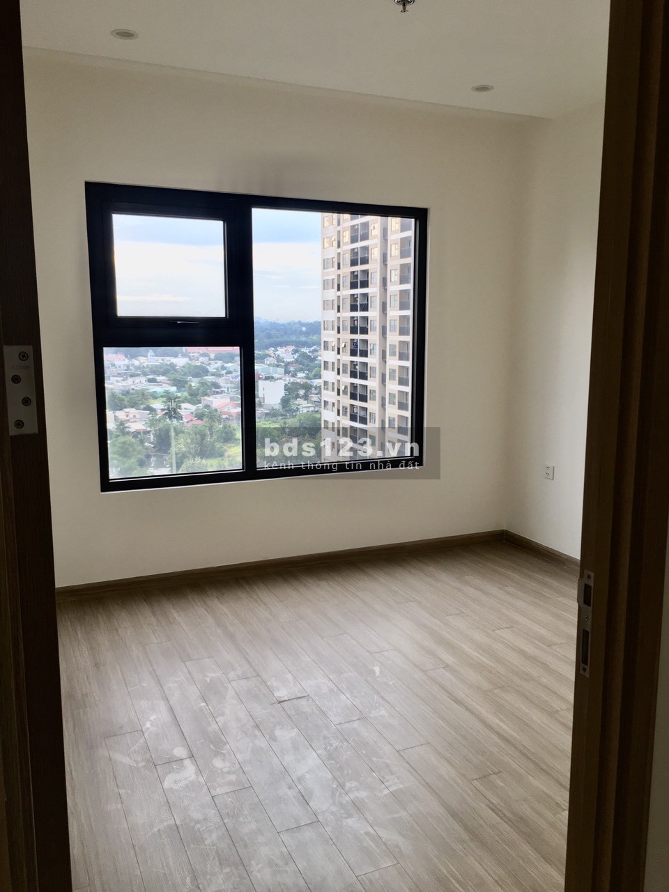 Cho thuê căn hộ 3PN 6,5triệu/ tháng Vinhomes Quận 9