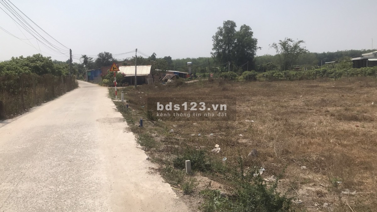 Tôi chính chủ bán 231m2 gần trường học giá 700tr -giá thật vị trí thật