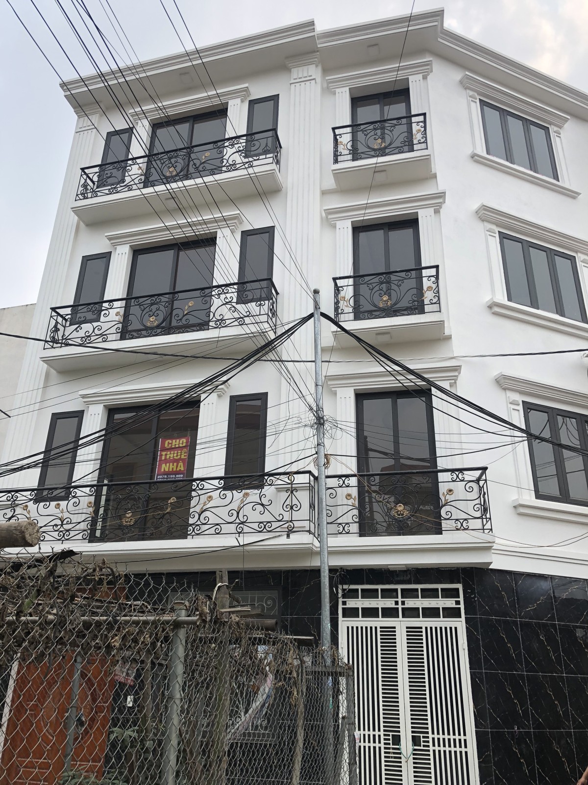 Bán nhà riêng chính chủ tại KĐT Thanh Hà, Hà Đông, DT 40m2 x 3 tầng giá chỉ 1,3 tỷ