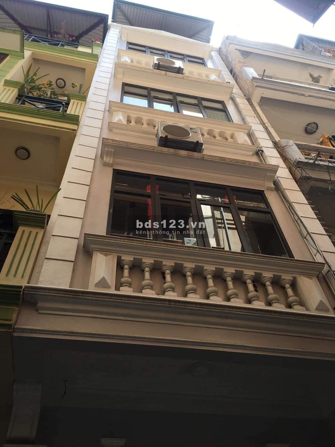 Bán nhà phố Láng Hạ - 42m2 * 4 tầng - Giá chỉ có 4.3tỷ.