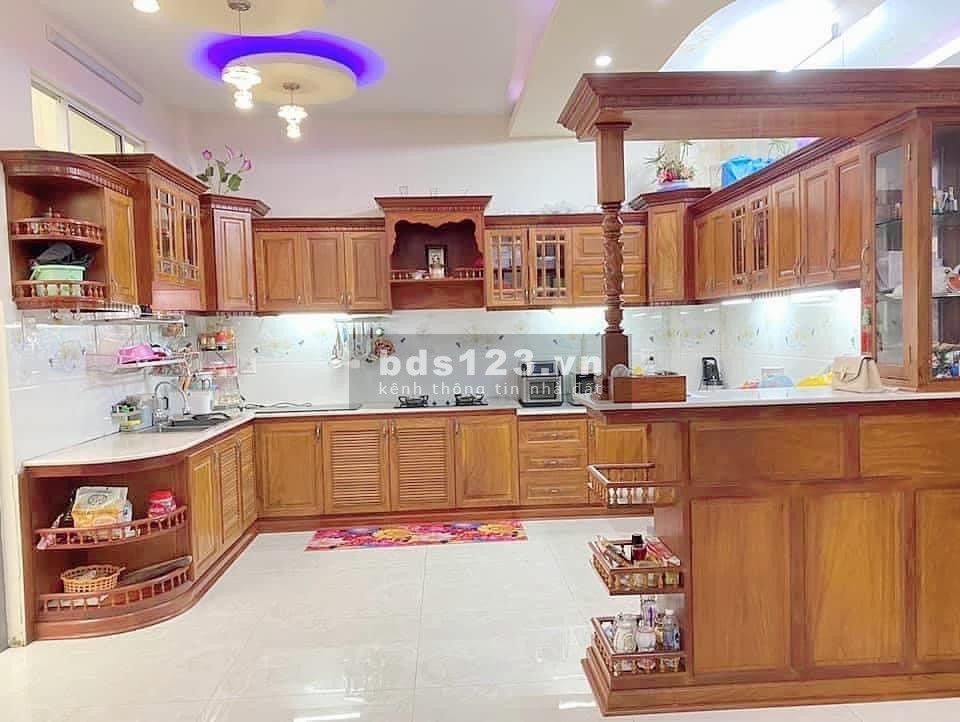 Bán nhà mặt tiền sở hữu diện tích lên đến 234,9 m2 khu dân cư 586 quận Cái Răng