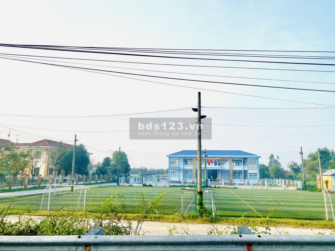 Chính chủ cần bán lô đất tâm huyết, đối lưng quốc lộ - mặt tiền trường học.