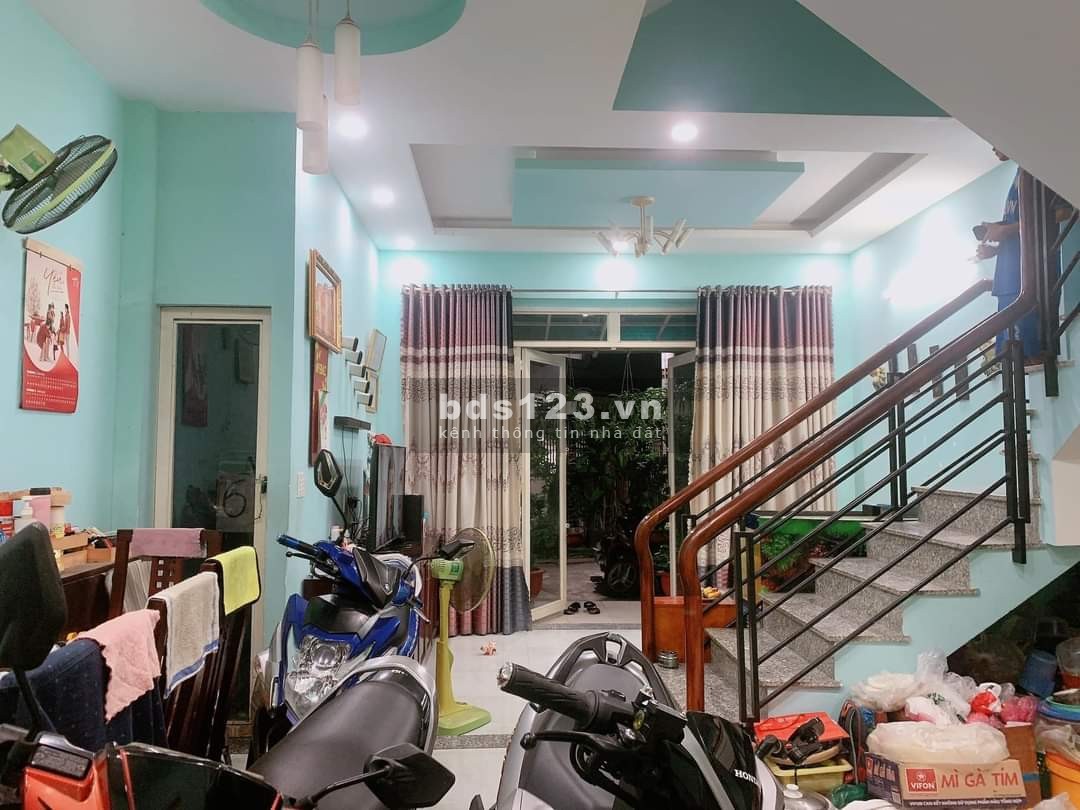 Nợ ngân hàng bán nhà khu Lam Sơn ,phường 6 , 3 lầu , 5*9m , 6.1 tỷ
