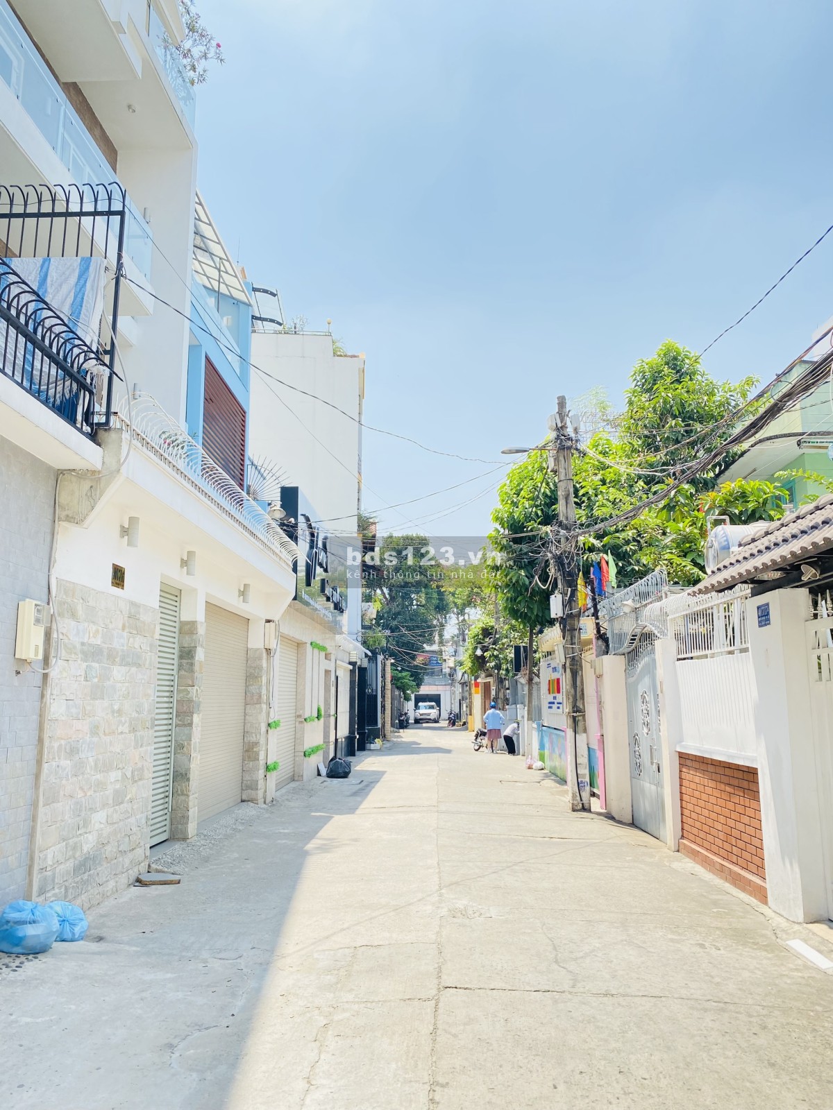 Nợ ngân hàng bán nhà khu Lam Sơn ,phường 6 , 3 lầu , 5*9m , 6.1 tỷ