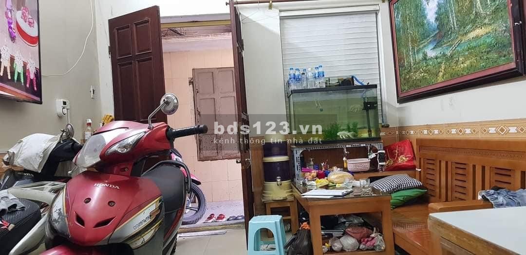 Bán nhà riêng Trương Định ô tô gần nhà, an ninh tuyệt vời, 33m2 chỉ 2 tỷ 3